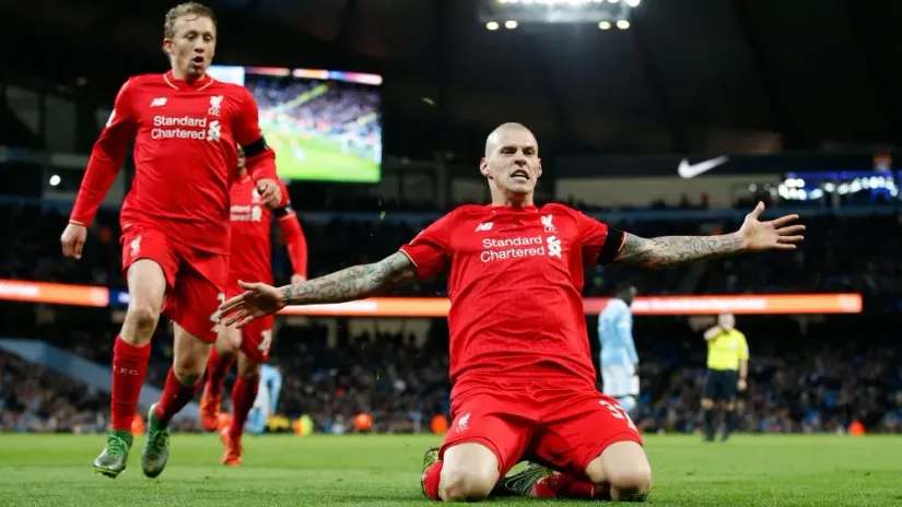 Nekada Anfield, danas sunday league football: Legendarni stoper potpisao za sedmoligaša, na debiju se očekuje 2000 gledatelja